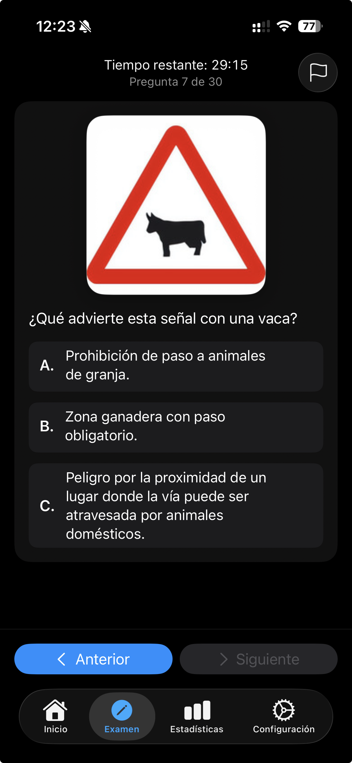 Pantalla principal de la app Test DGT Fácil mostrando tests por temas